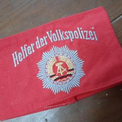 Brassard allemand ancienne Allemagne de l'est en superbe état. Pour manifestation officielle.