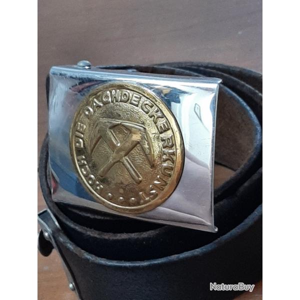 Ceinturon allemand de la Seconde Guerre Mondiale avec jolie boucle corporation authentique