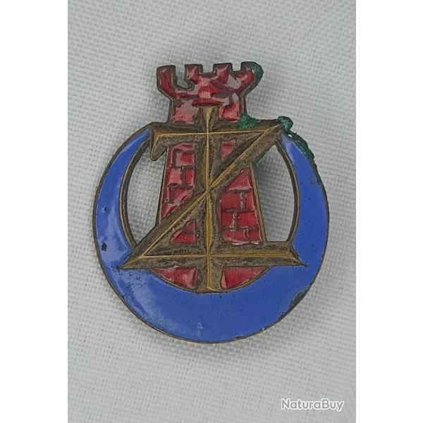 Insigne 1er ZOUAVES fab. A. DUSSEAUX France 40 WWII
