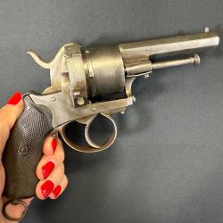 REVOLVER A BROCHE CALIBRE 9mm