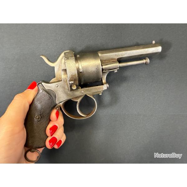 REVOLVER A BROCHE CALIBRE 9mm