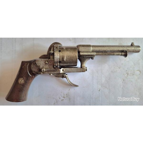 Revolver copie de LEFAUCHEUX belge 6 coups a broche 7mm. Tres bon tat de fonctionnement