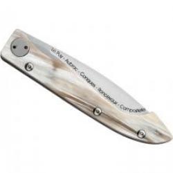 Couteau COMPOSTELLE Claude DOZORME lame acier X50CrMoV15 gravée voie du Puy manche corne claire