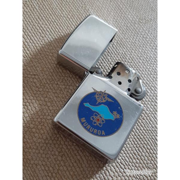 Beau Zippo flottille de Mururoa dans le Pacifique. Arme franaise. Essais nuclaires.