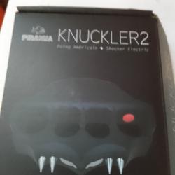 poing américain shocker avec son étui