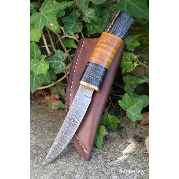 Puukko Couteau Damas Lame 256 Couches Manche 2 Bois Fabric Artisanale Etui Cuir Nordic Style 001
