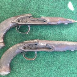 Paire de pistolets à restaurer