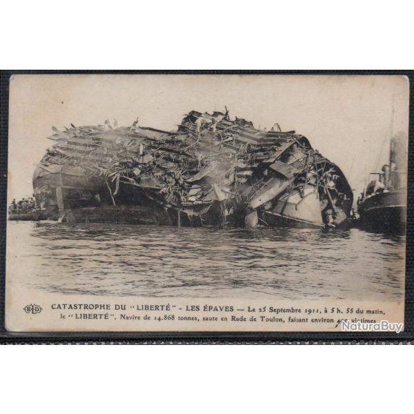 CPA - Marine Militaire - Catastrophe du Cuirass Liberte, 25 septembre 1911, les paves  N3855