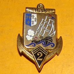 2° Rgt d'Infanterie de Marine, bleu foncé, boléro Drago, écu à un navire et un petit écu bleu et bla