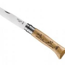 Couteau OPINEL ANIMALIA 3 n° 8 VRI, lame inox, manche 11 cm chêne, gravure laser, décor lièvre