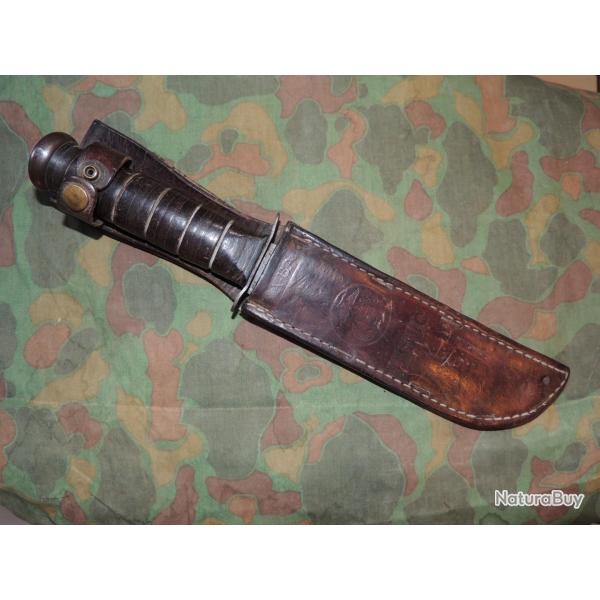 TRES BEL ANCIEN  COUTEAU DE COMBAT U.S.M.C. / MARINE CORPS W.W.2 / KA - BAR / 1944