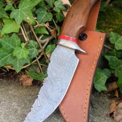 Couteau Scimitar Lame Acier Damas 256 Couches Manche Bois Garde Damas Etui Cuir Fabric Artisanale