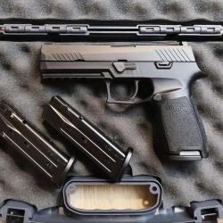 Pistolet semi-automatique SIG SAUER mod. P320 Full Size noir - 9x19 - Mallette, 3 chargeurs (Occasio