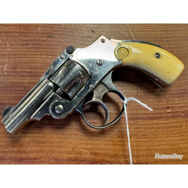 smith and wesson snubnose calibre 32 sw