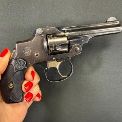 SUPERBE SMITH & WESSON HAMMERLESS calibre 32sw short