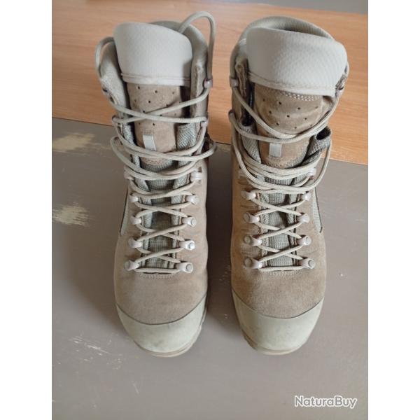 chaussures style militaire