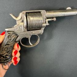GROS BULLDOG DE THOLET À LIEGE calibre 380