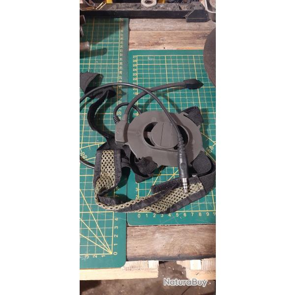 Casque type bowman airsoft Sangles fatigues.