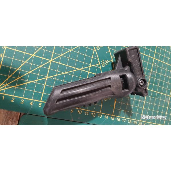 poigne basculante rail picatiny 21mm airsoft