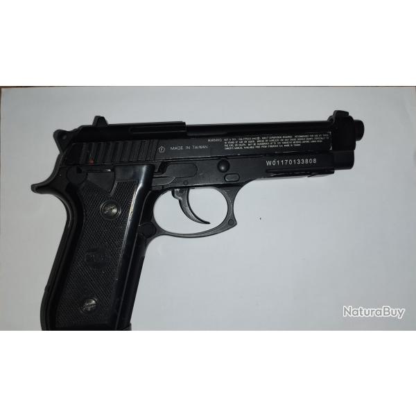 Vend pistolet P92 Swiss Arms CAL 4.5 Co2