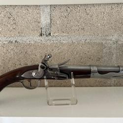 Pistolet d'arçon à silex modèle 1763-66 Libreville