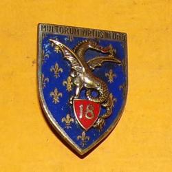 18° Régiment de Dragons, émail, dos lisse , FABRICANT ARTHUS BERTRAND  PARIS , HOMOLOGATION 1118, BO