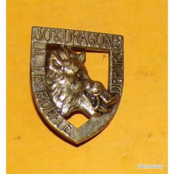 30 Rgiment de Dragons, dos guilloch embouti, 2 anneaux, FABRICANT DRAGO PARIS , HOMOLOGATION SANS