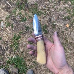 Couteau de chasse  d'artisan JM Forge avec manche en buis