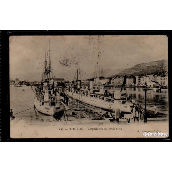 CPA -MARINE MILITAIRE - TOULON " - Torpilleurs au petit rang - N3868