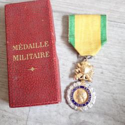 Médaille Militaire française dans sa boite d'origine