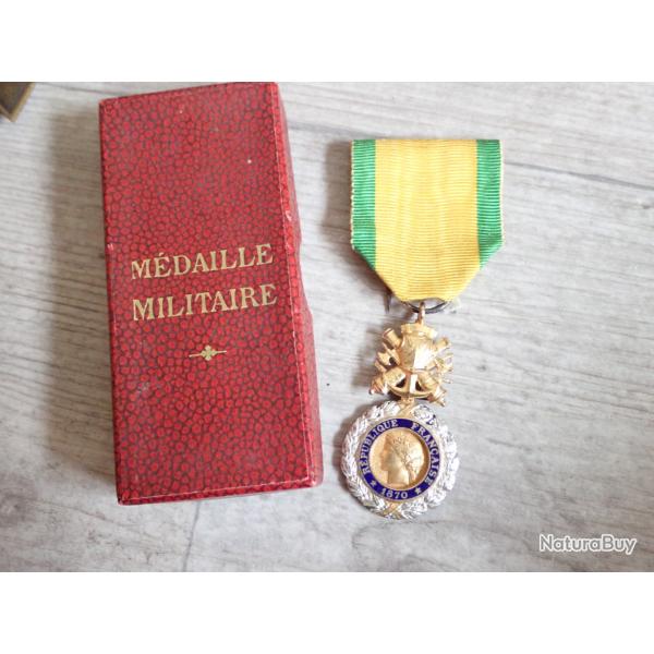 Mdaille Militaire franaise dans sa boite d'origine