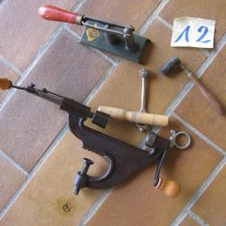 LOT SERTISSEUR ET ACCESSOIRES CAL 12