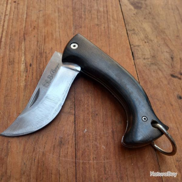 Joli Couteau Artisanal LE BERGER CORSE Manche en Bois