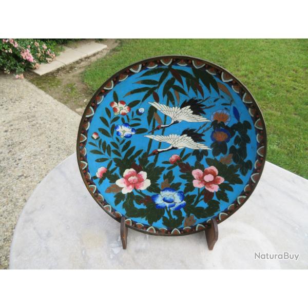 Art d'Asie - Ancien grand plat circulaire en maux cloisonns polychromes a dcor de Grues du Japon
