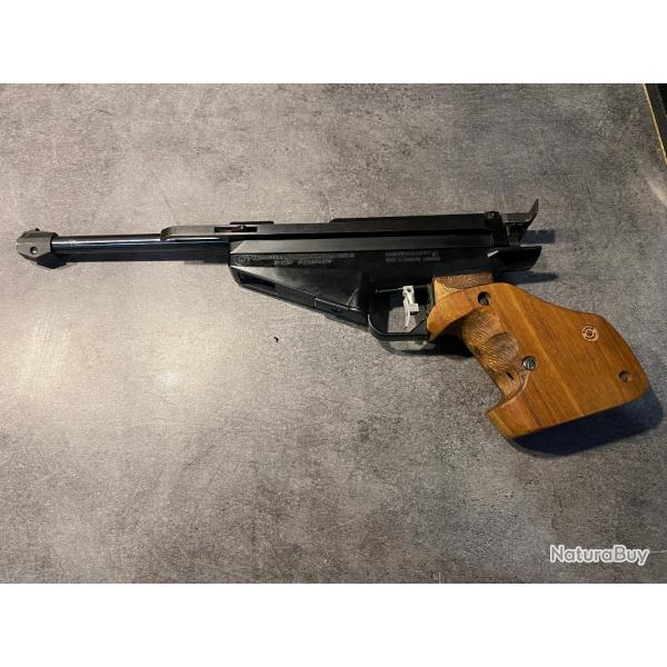 PISTOLET FEINWERKBAU model 90 DETENTE ELECTRONIQUE CAL 4.5 DROITIER