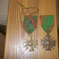 lot de deux croix de guerre 1917 et 1918