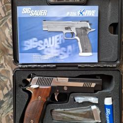 SIG SAUER MASTERSHOP P226 XFIVE BLACK&WHITE premier modèle