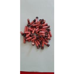 Anciennes cartouches 22 LR à grenaille, lot de 50, étuis carton. (cal 5,5.)