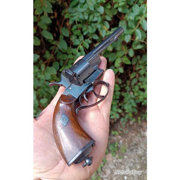 Revolver  broche, systme Lefaucheux, fabriqu par Escoffier - 1858
