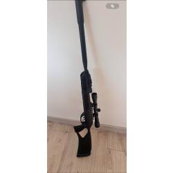 Carabine à plomb 20jls, flambant neuf, avec lunette, deux boîtes de plomb, et étui de protection