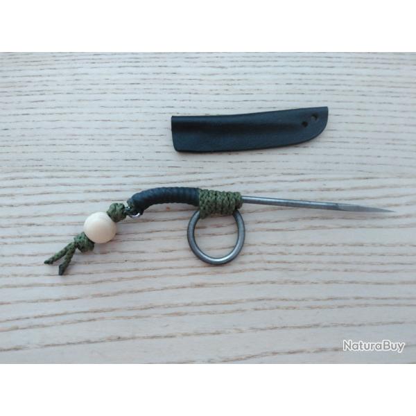 Ring spike Fred Perrin