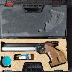 Vends pistolet ARCEA pp20, état neuf, avec accessoires,500 euros