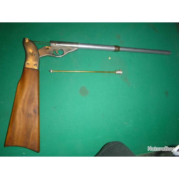Ancienne carabine  Patate de la marque Eureka avec son embout