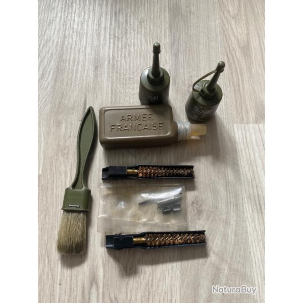 Ncessaire nettoyage famas ou autre