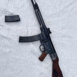 STG 44 ( BD44 ) dittrich avec rail ZF4