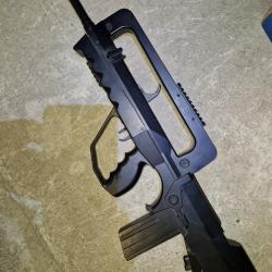 Famas à bille 6mm