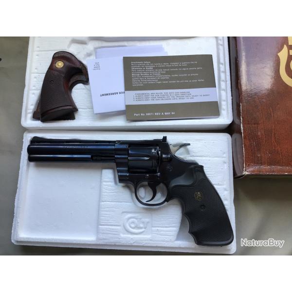 COLT PYTHON 357 MAGNUM ROYAL BLUE