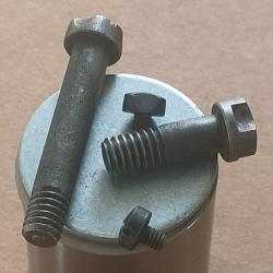 Lot de 2 vis de boîtier pour Mauser 98 G98 98k et divers + 2 contre vis ( #a )