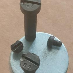 Lot de 2 vis de boîtier pour Mauser 98 au numéro 84 G98 98k et divers + 2 contre vis ( #b )
