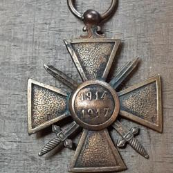 Médaille Croix de Guerre 1914 - 1917 - 1ère Guerre Mondiale. Pas de ruban.